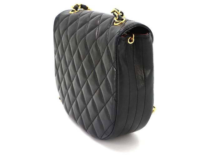 Bolsa de Ombro com Corrente Chanel Matelassé Preto - vista 4