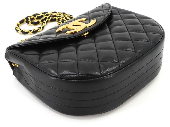 Bolsa de Ombro com Corrente Chanel Matelassé Preto - vista 5