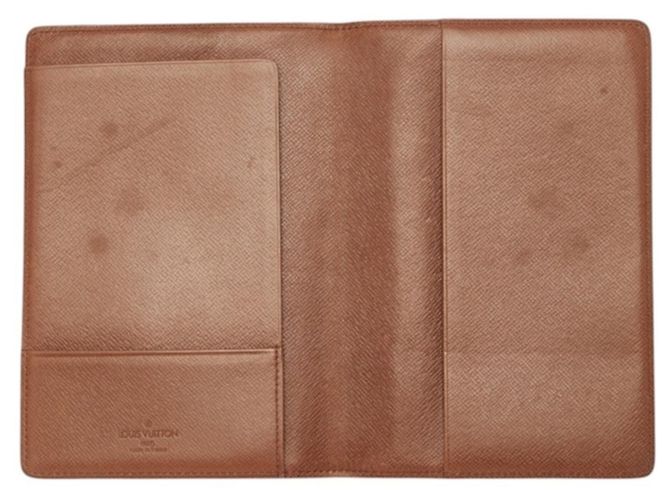 Capa de Passaporte Monogram Louis Vuitton Marrom Monograma - vista 6