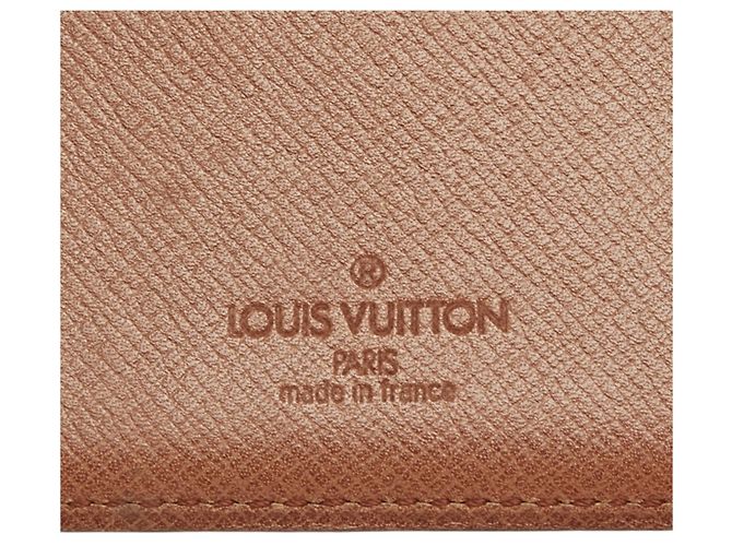 Capa de Passaporte Monogram Louis Vuitton Marrom Monograma - vista 8