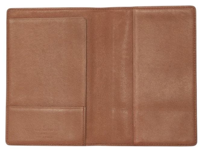 Louis Vuitton Monogram Reisepasshülle Braun Monogramm - Ansicht 7