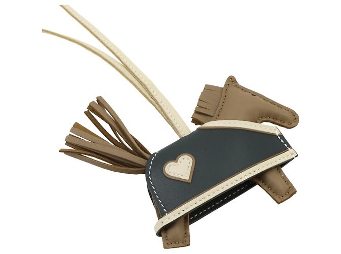 Hermès Hermes Rodeo Robeo Coeur PM Handbag Charm Beige - Ansicht 3
