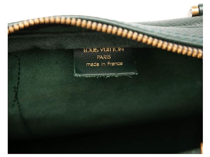 Louis Vuitton Green Taiga Kendall PM Vert Vert foncé - vue 5