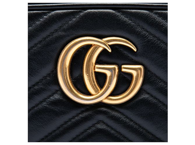 Gucci Borsa a tracolla Small GG Marmont Matelassé in pelle di vitello nera Nero - vista 5