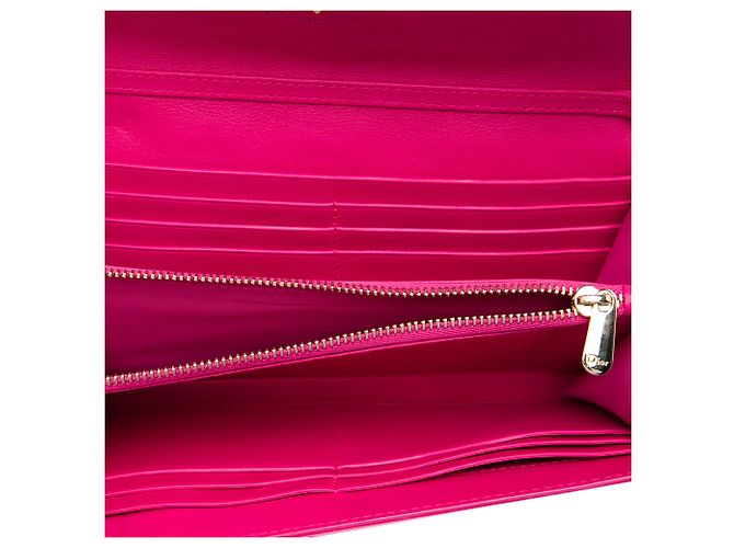 Cartera con cadena Lady Dior de piel charol rosa Cannage de Dior - vista 4