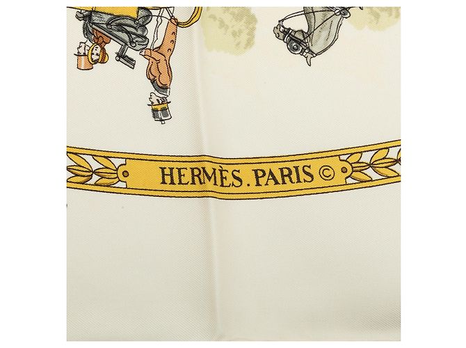 Pañuelo de seda Hermès Beige La Promenade de Longchamps 90 - vista 3