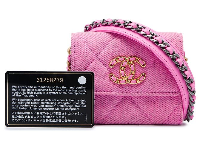 Portamonete Chanel 19 Flap in denim matelassé rosa con catena - vista 6