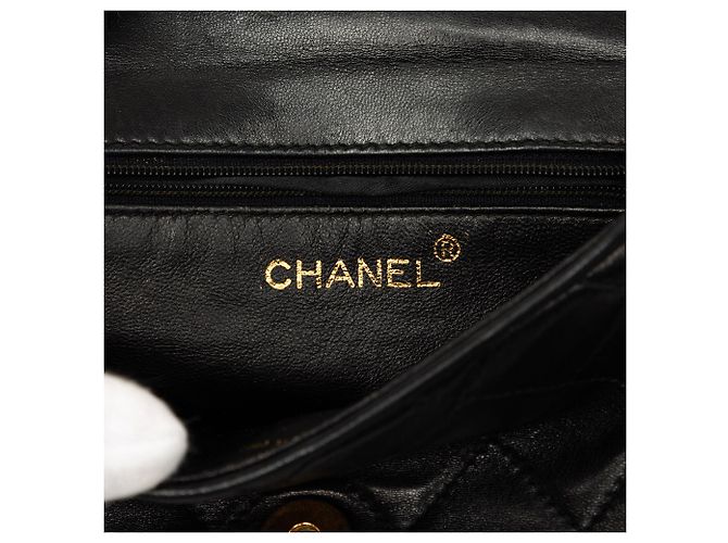 Chanel Black Quilted Lambskin Clover CC Bijoux Chain Flap Schwarz - Ansicht 5