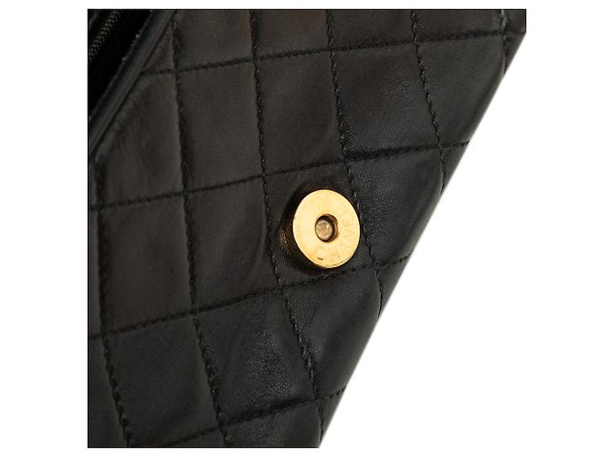 Chanel Black Quilted Lambskin Clover CC Bijoux Chain Flap Schwarz - Ansicht 7