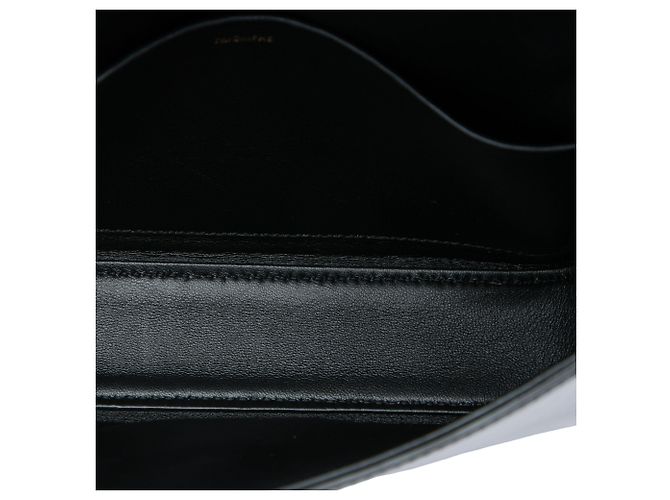 Céline Celine Claude Schultertasche aus glänzendem schwarzem Kalbsleder mit Triomphe - Ansicht 4