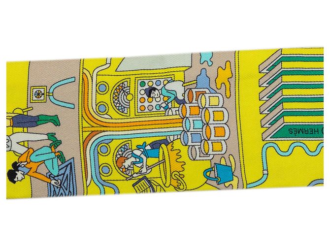 Pañuelo de seda Twilly Hermès Yellow La Maison des Carrés Amarillo - vista 2