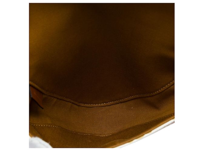 Céline Celine Beige Triomphe Coated Canvas Triangle Crossbody - Ansicht 4