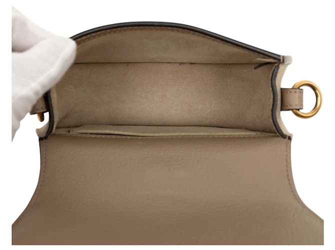 Chloé Nile Kleine Lederhandtasche Grau mit Armband Braun - vista 4