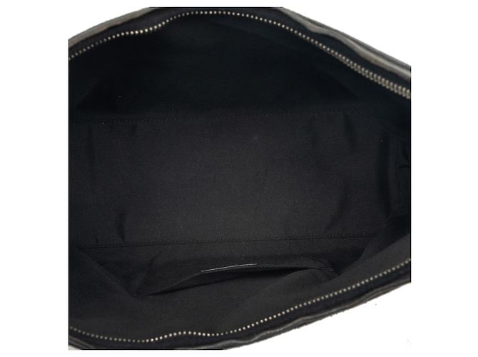 Gucci Schultertasche aus schwarzem GG Canvas - Ansicht 4