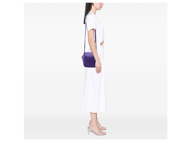Bottega Veneta Borsa a tracolla Cube in Nappa Intrecciato Viola - vista 6