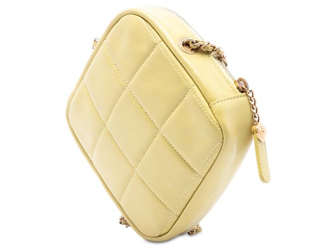 Chanel Yellow CC Quilted Lambskin Diamond Clutch mit Kette Gelb - Ansicht 2