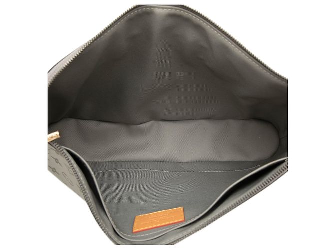 Louis Vuitton Gray Monogram Titanium Pochette Cosmos Marrone - vista 4