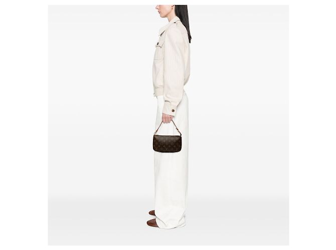 Louis Vuitton Brown Monogram Pochette Accessoires Marron - vue 6