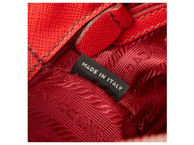Prada Galleria Handtasche aus rotem Saffiano-Leder - Ansicht 15