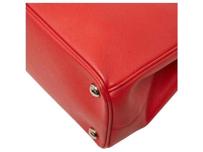 Prada Galleria Handtasche aus rotem Saffiano-Leder - Ansicht 4