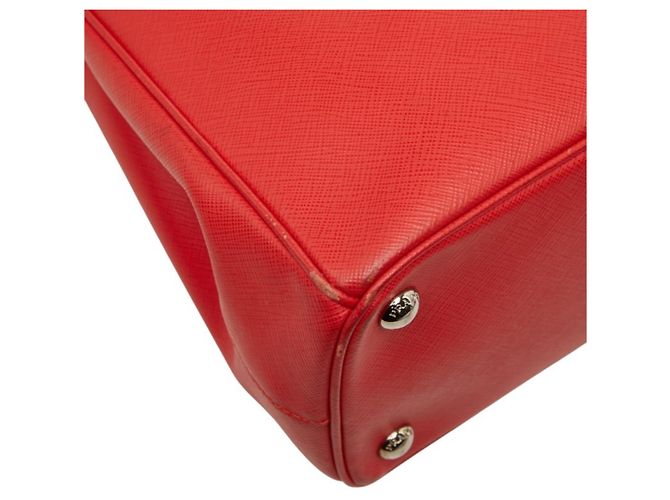 Prada Galleria Handtasche aus rotem Saffiano-Leder - Ansicht 5