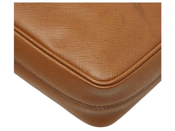 Sac à épaule Prada en cuir Saffiano marron - vue 6