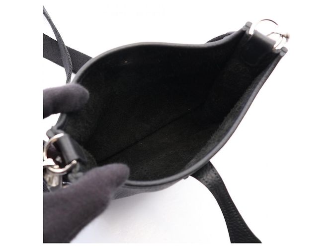 Hermès Hermes Evelyne TPM Amazon Shoulder Bag Black - view 3