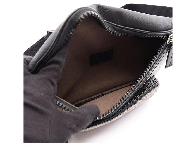Borsello cintura Gucci GG Supreme Nero Beige - vista 3