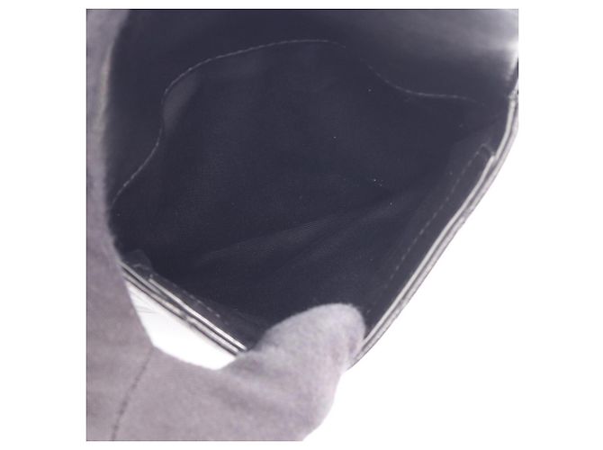 Borsa a tracolla in pelle nera Yves Saint Laurent Nero - vista 4