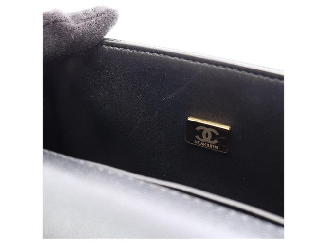 Sac à épaule Chanel Boy Small en cuir de veau grainé noir - vue 6