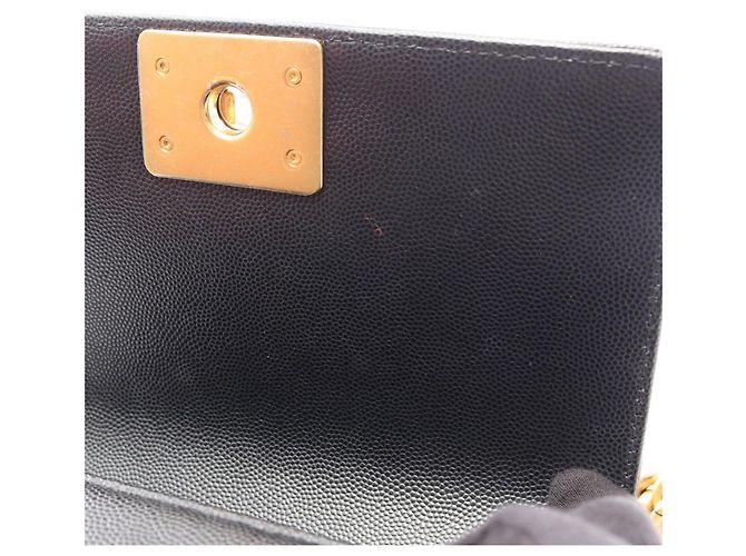 Sac à épaule Chanel Boy Small en cuir de veau grainé noir - vue 7