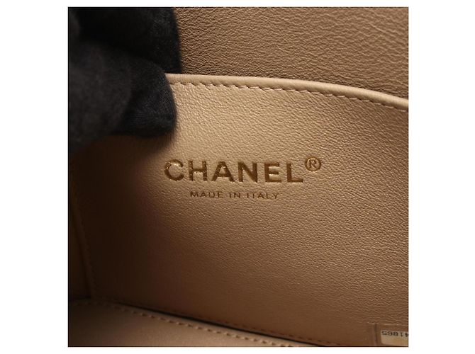 Vanity Chanel Matelassé Handtasche aus beigem Leder - Ansicht 4