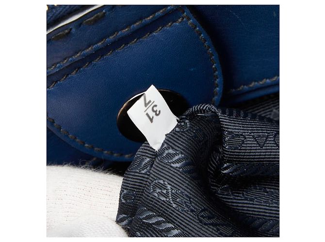 Sac à main Prada avec plaque logo triangle - Cuir Navy Bleu Marine - vue 10