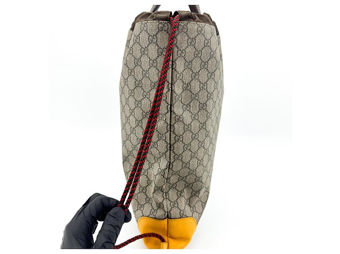 Gucci Neo Vintage Drawstring GG Coated Canvas Large Marron - vue 4