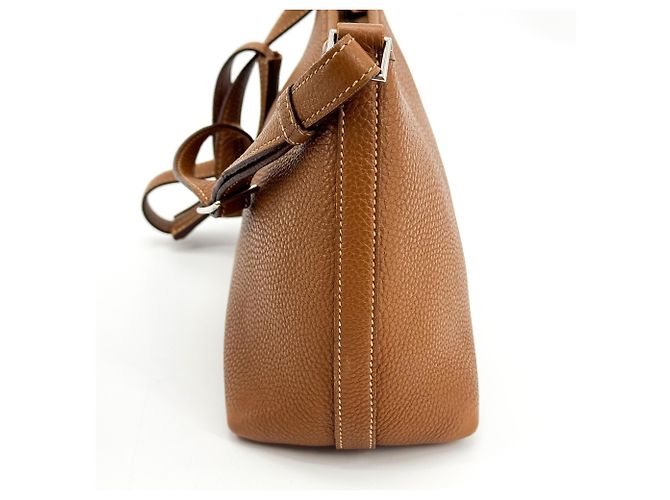 Hermès Berlingot Leather PM Marrom - vista 3