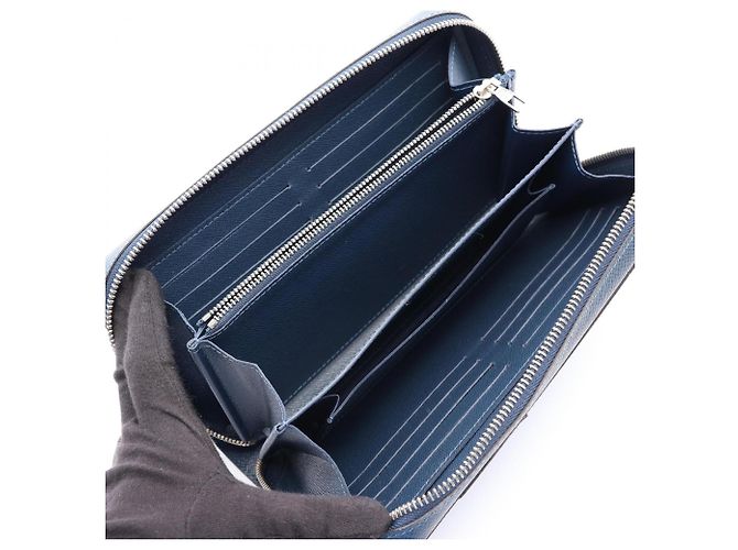 Louis Vuitton Zippy XL Taiga Stripe Ocean Round Long Wallet Navy blue - view 3