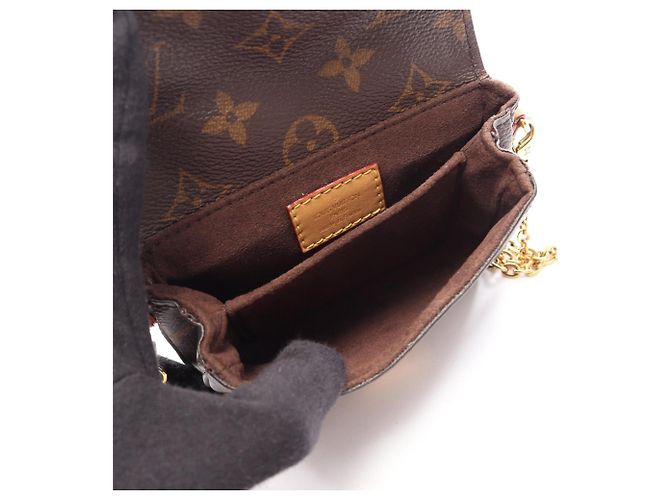 Sac à main Louis Vuitton Micro Metis Monogram Marron - vue 3