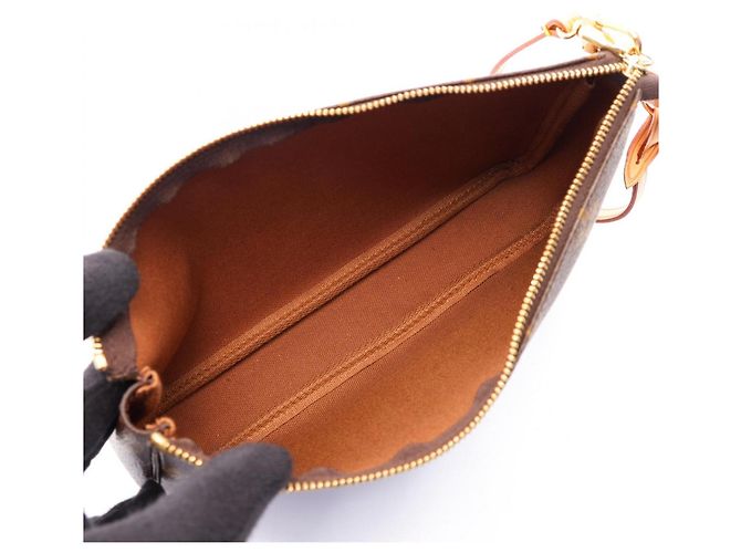 Louis Vuitton Pochette Accessoires Handtasche Braun - Ansicht 3