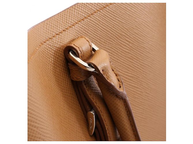Bolso Tote Prada Triangle Logo Castaño - vista 7