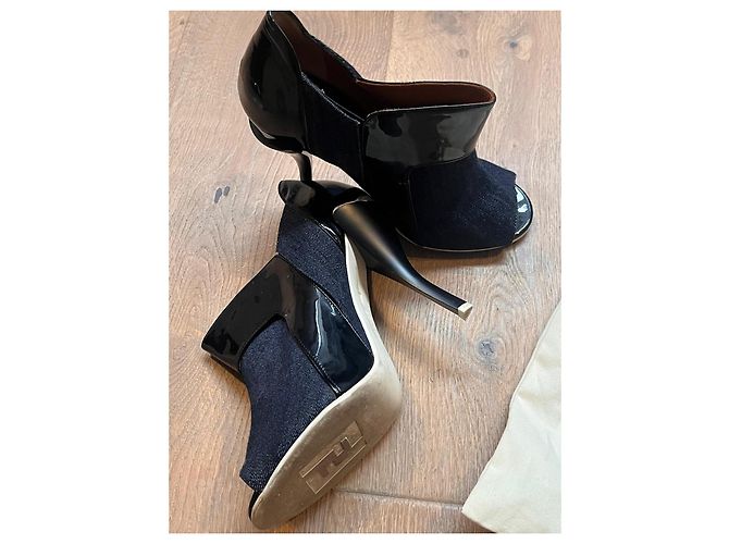Stivaletti Fendi in denim e vernice nera peep-toe Nero Blu scuro - vista 2