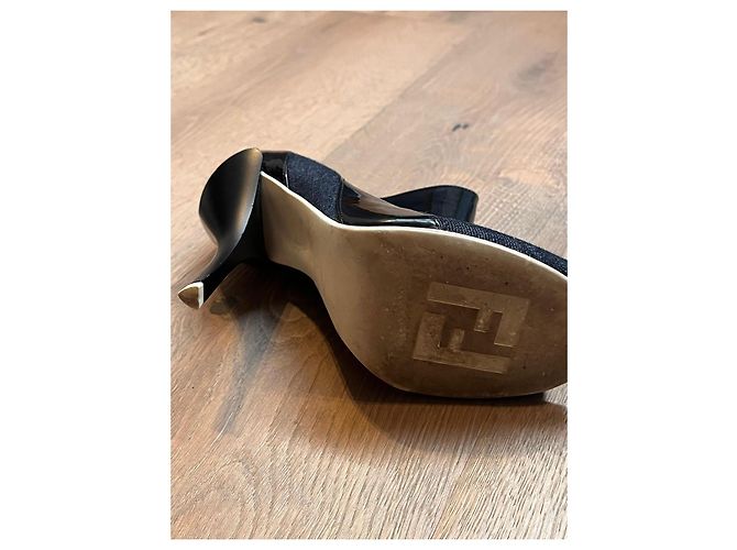 Stivaletti Fendi in denim e vernice nera peep-toe Nero Blu scuro - vista 3