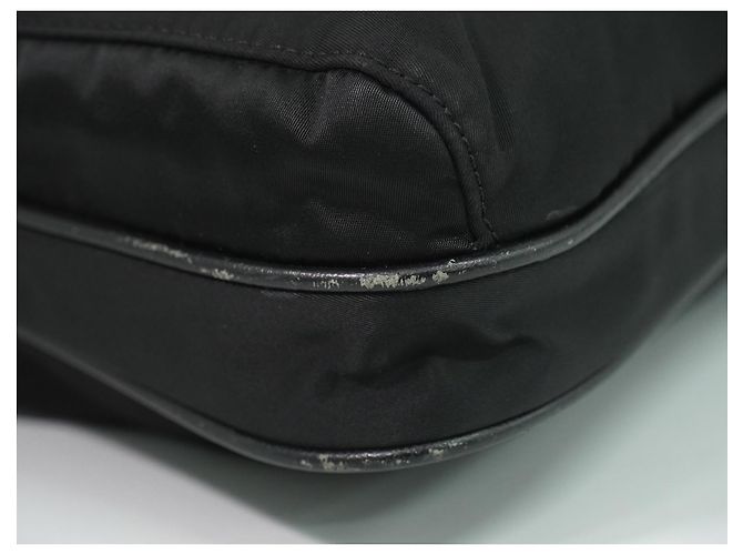 Prada Bolso Messenger de Tessuto Acolchado con Cremallera Frontal Medium Negro - vista 7