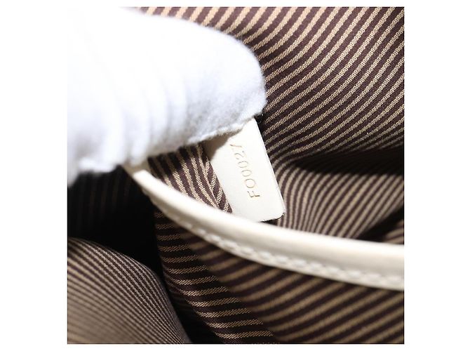 Louis Vuitton Bequia Trotter Messenger Nomade Leather MM Blanc - vue 7