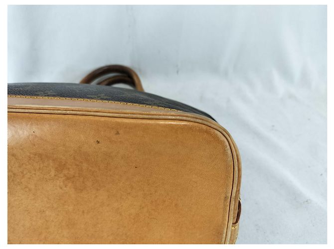 Louis Vuitton Alma Monogram Canvas MM Castaño - vista 6