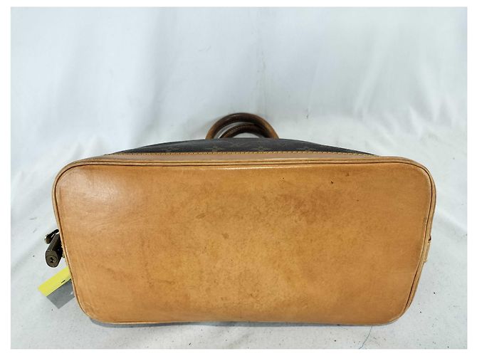 Louis Vuitton Alma Monogram Canvas MM Castaño - vista 7