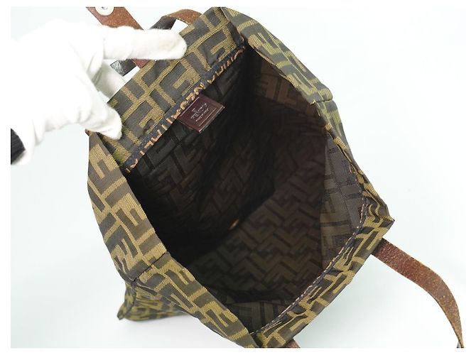 Fendi Convertible Zucca Canvas Castaño - vista 3