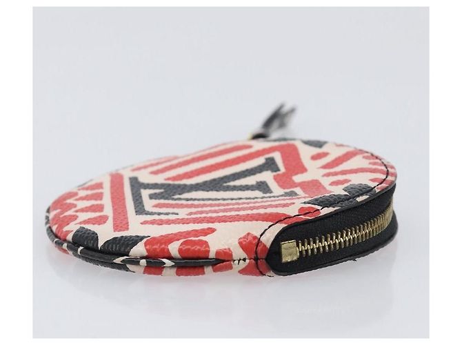 Portamonete rotondo Louis Vuitton Edizione Limitata Crafty Monogram Giant Rosso - vista 3