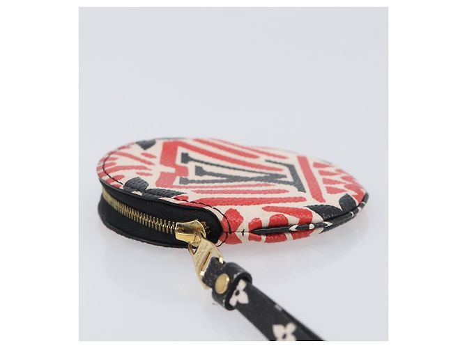 Portamonete rotondo Louis Vuitton Edizione Limitata Crafty Monogram Giant Rosso - vista 4