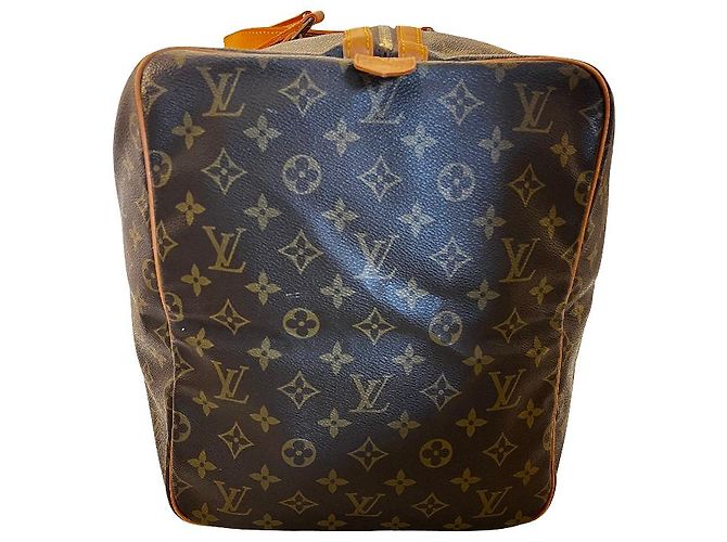 Louis Vuitton Sac Souple Monogram Canvas 55 Marrone - vista 3