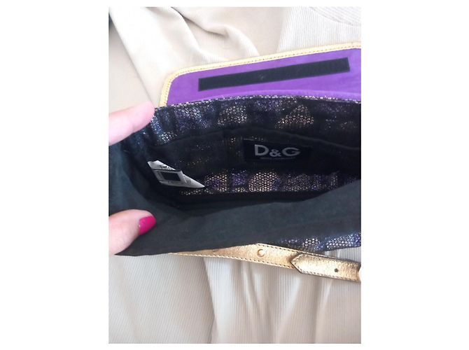 Dolce & Gabbana lila Wildleder Schultertasche mit Strass Golden - Ansicht 4